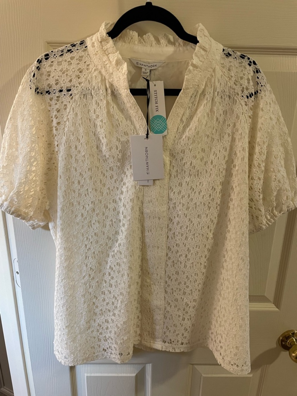 Hawthorn Lace Short-Sleeve Blouse in Cream
